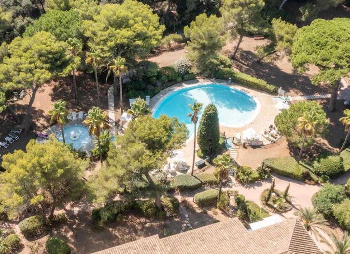 La Badine 5P Plage Piscine Clim Jacuzzi Parc Luxuriant Hyères Exteriér fotografie